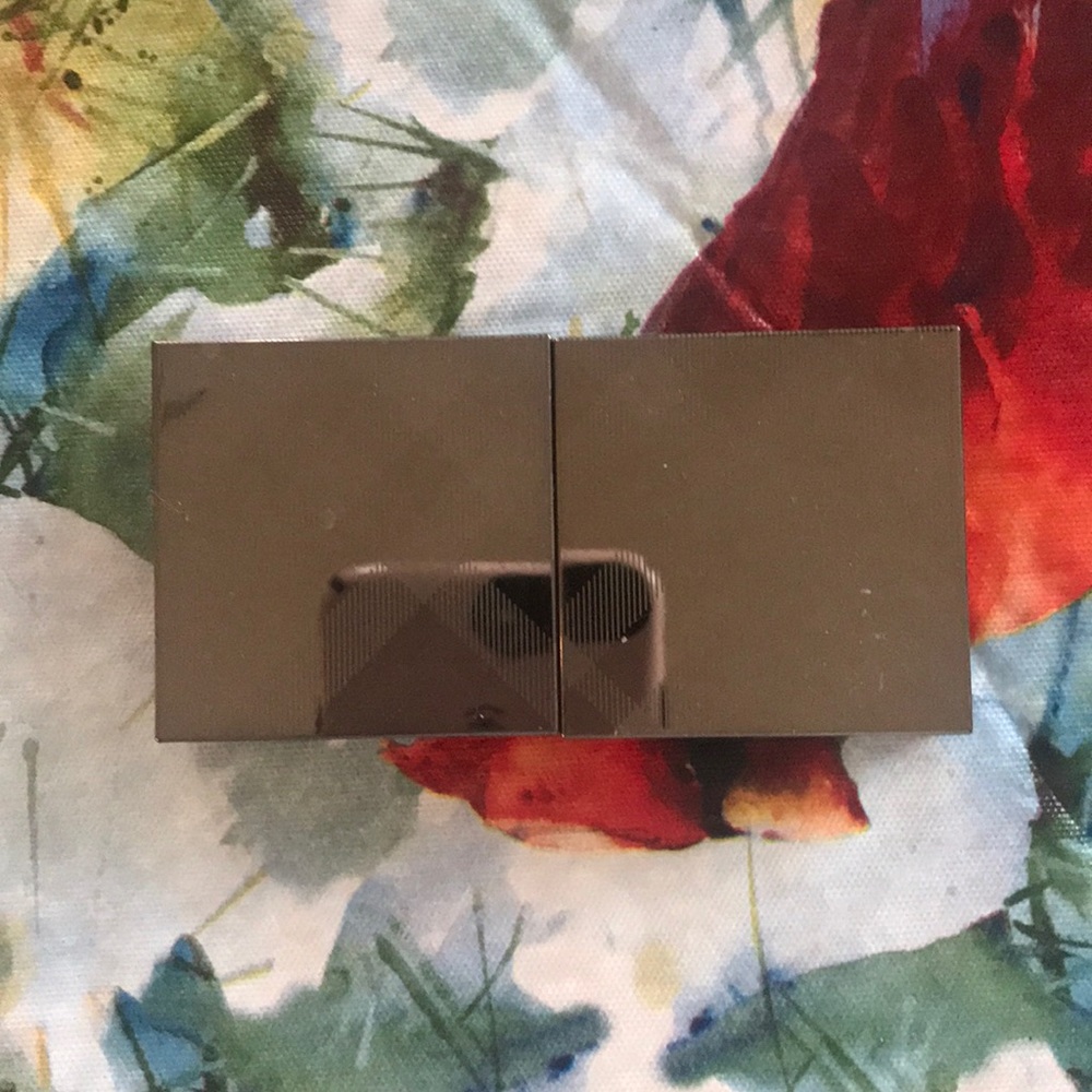 Burberry eyeshadow lot